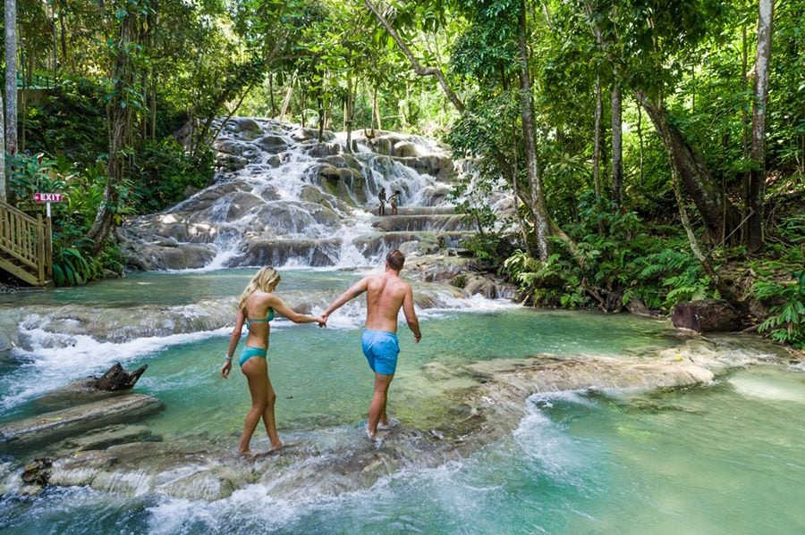 Dunn's River Couple